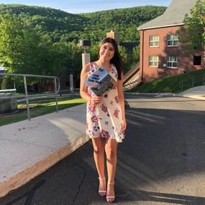 Meet your Posher, Alexandra